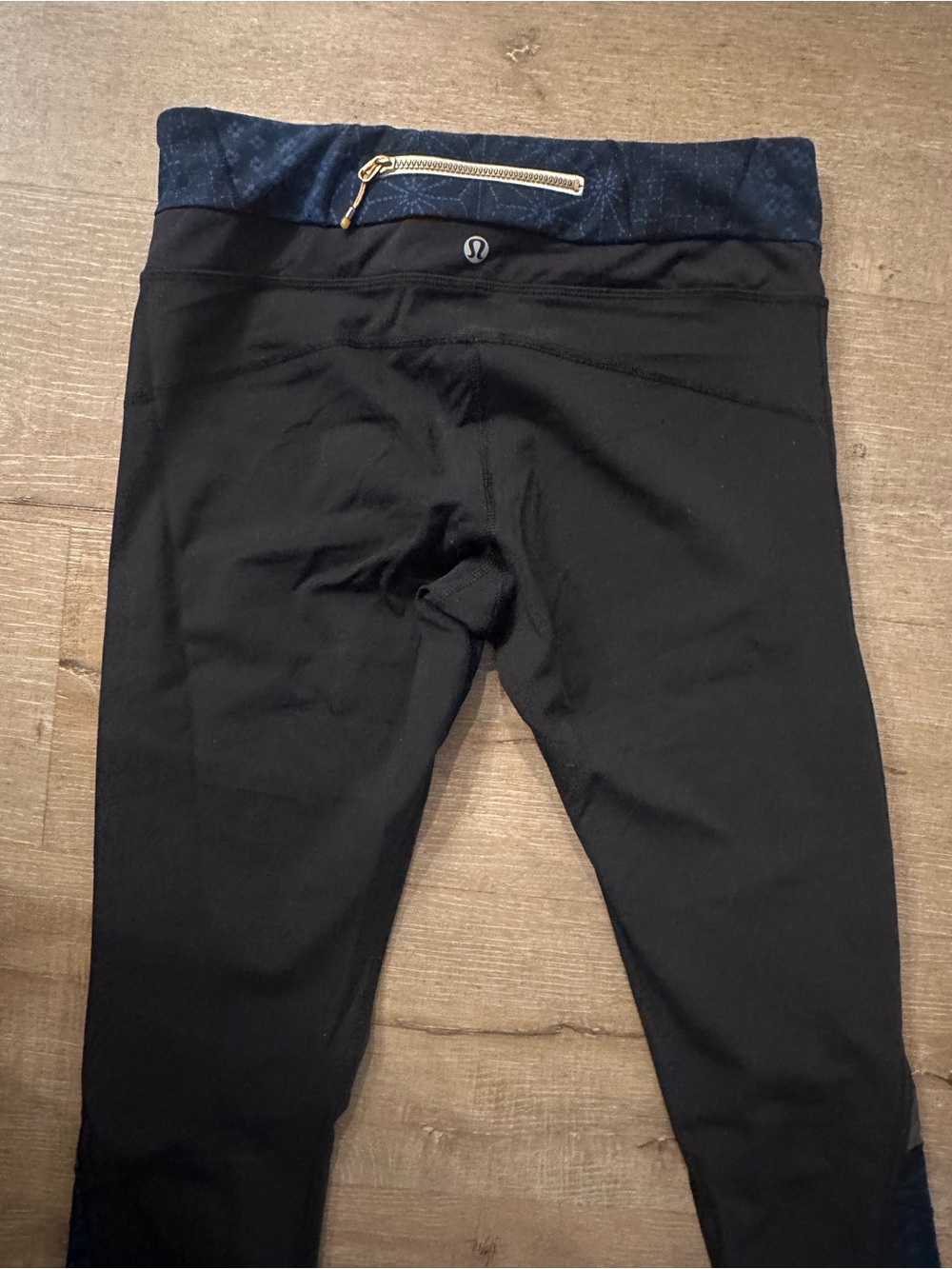 Lululemon Athletica Run Pace Tight 6 Black Blue RARE Sashiko Leggings Yoga pants